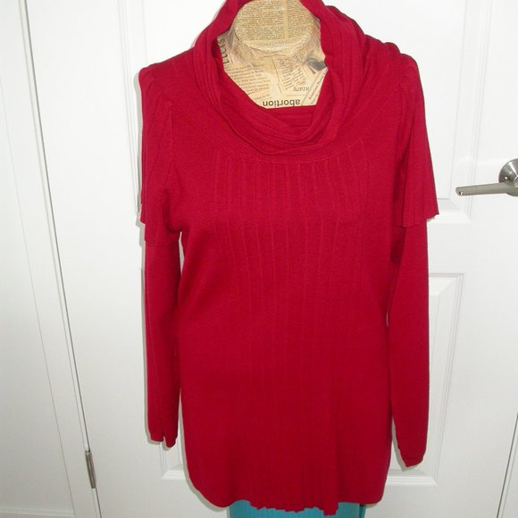 Red Knit Cowl Neck Tunic - Picture 8 of 13